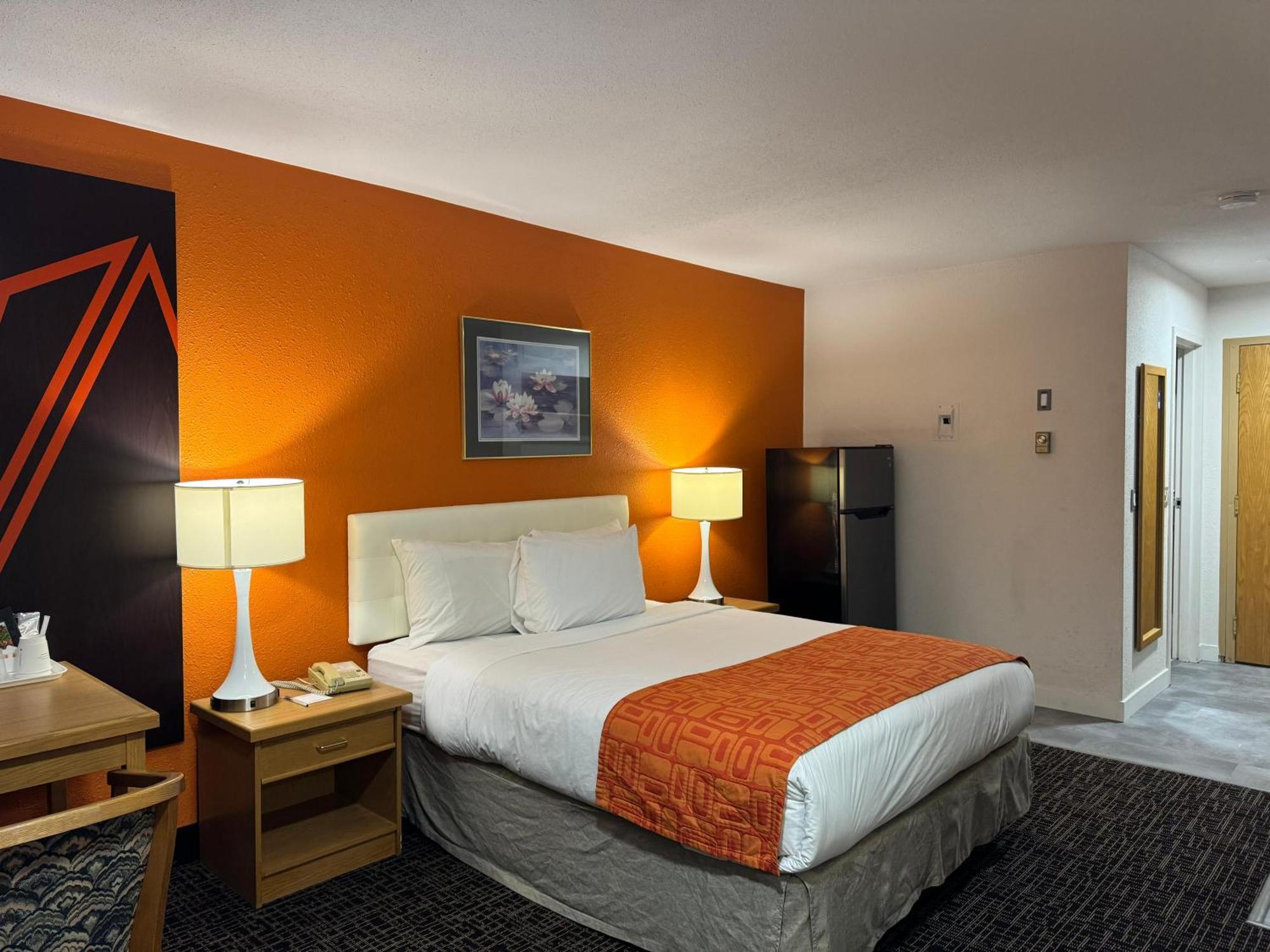 Howard Johnson By Wyndham Fort St. John Екстериор снимка